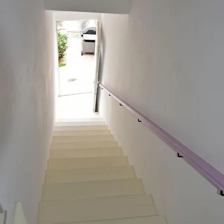 Apartment Klimatisierte In Tar Mit Gemeinschaftlichem Pool, Garten Und Grill
